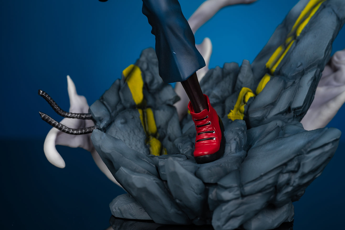 JUJUTSU KAISEN FIGURE - Fighting Mode YUJI ITATORI